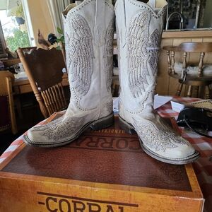 Corral Cream and Silver Embroidered Ankle Boots